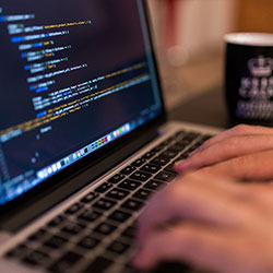 欧冠赛场上，终场哨响之后才发现梅西的一个选择比进球本身更耐人寻味